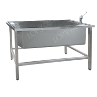 Baignoire préopératoire avec mitigeur extractible