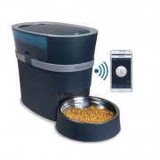Distributeur de croquettes connecté