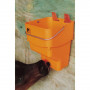 /materiel-d-elevage/seau-distributeur-1-place-pour-veaux-p-4004044.1-600x600.jpg