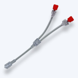 Adaptateur pour 2 perfuseurs