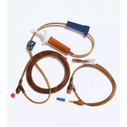 Set de perfusion IV vétérinaire inécrasable avec protection UV et valves d’injection sans aiguille