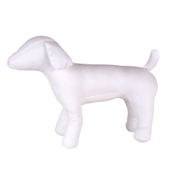 Mannequin de chien en mousse